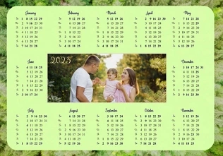 Create a calendar with a photo in the center